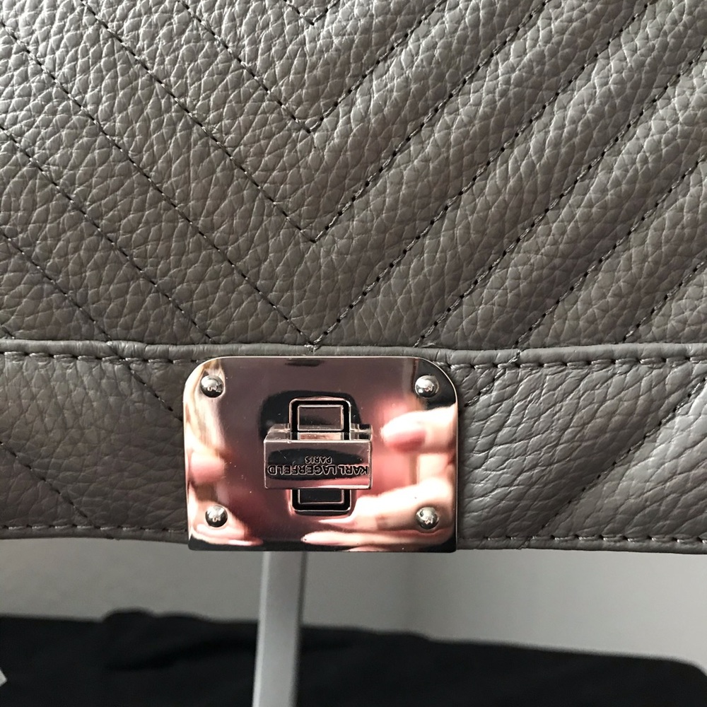 Shoulder bag - Picture 2 of 9